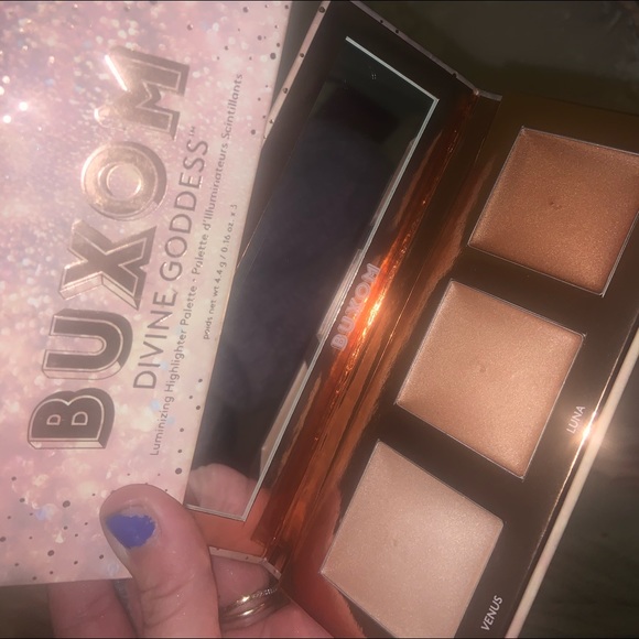 buxom contour/highlight palette - Picture 1 of 1